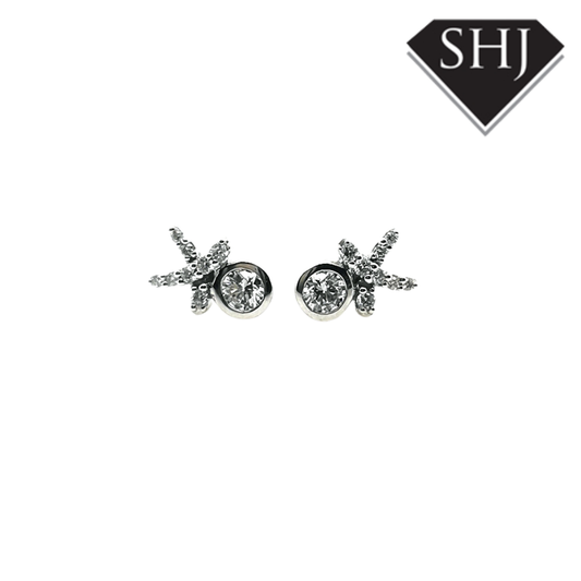 18ct White Gold Diamond Kiss Earrings