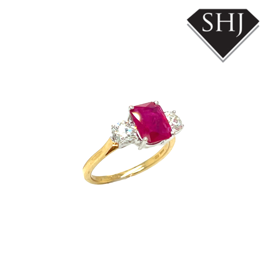 18ct Yellow & White Gold 2.60ct Ruby & 0.85ct Diamond Ring
