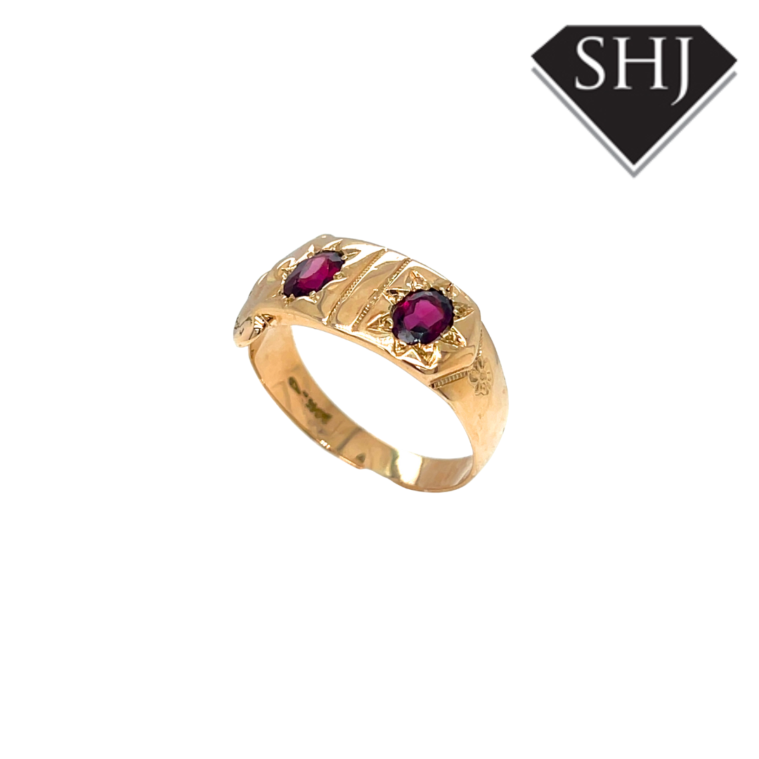 9ct Yellow Gold Garnet Buckle Ring