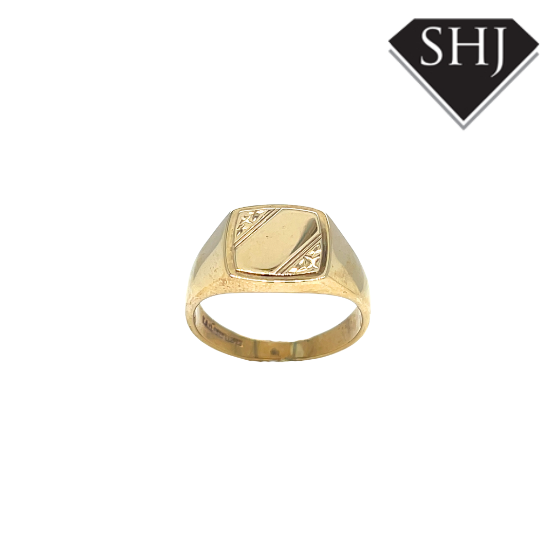 9ct Yellow Gold Cushion Engraved Signet Ring