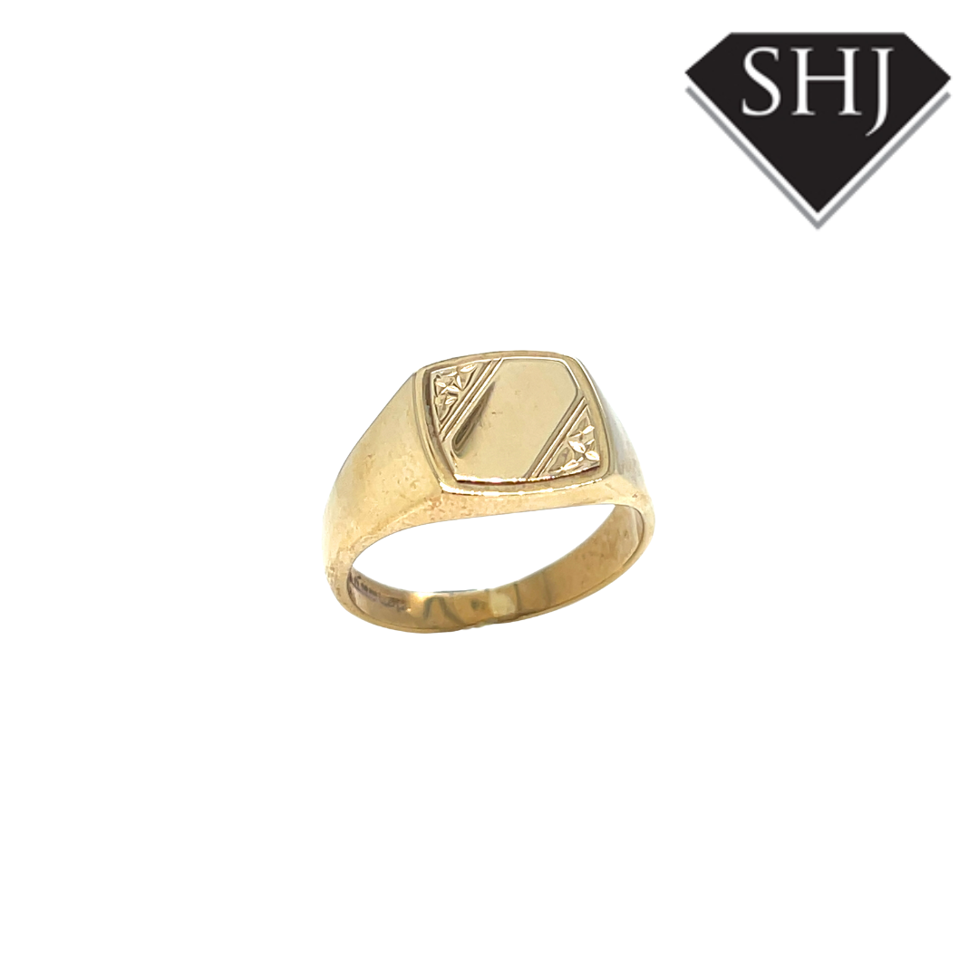 9ct Yellow Gold Cushion Engraved Signet Ring