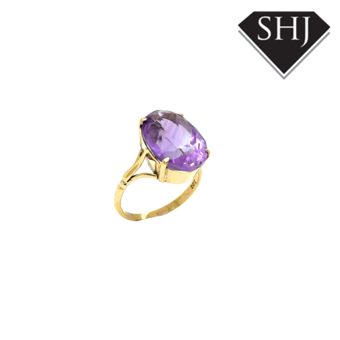 9ct Yellow Gold Amethyst Ring