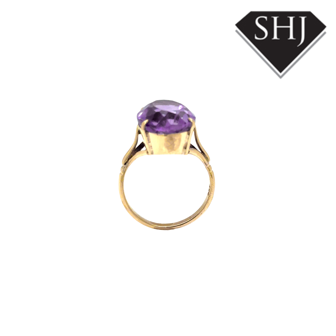 9ct Yellow Gold Amethyst Ring
