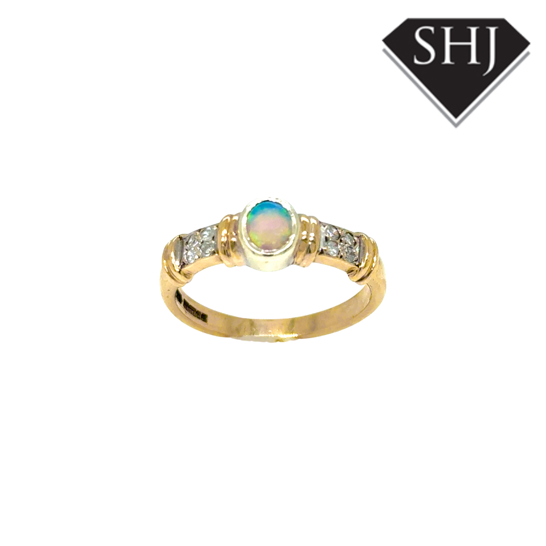 9ct Yellow Gold Opal Ring
