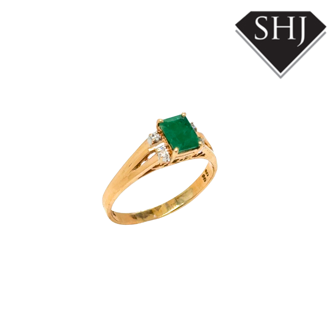 14ct Yellow Gold Emerald and Diamond Cluster Ring