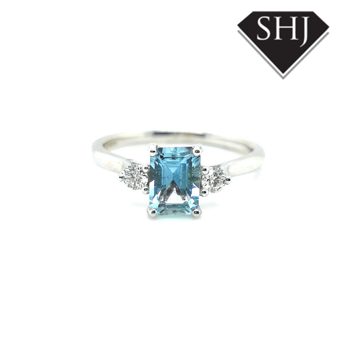 9ct White Gold Aqua and Diamond Ring 0.16ct