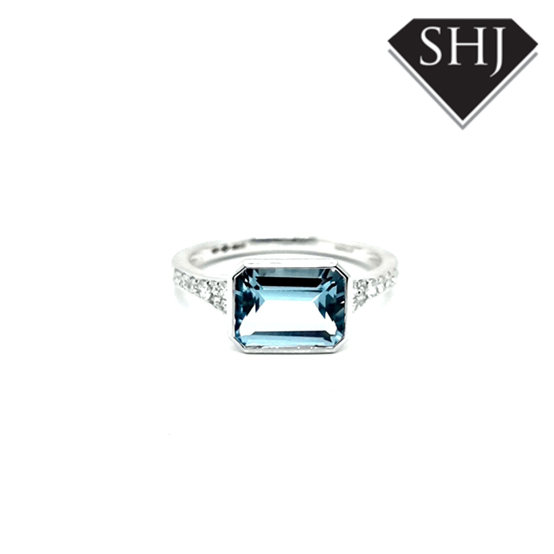 18ct White Gold Aqua and Diamond Ring 2.1ct