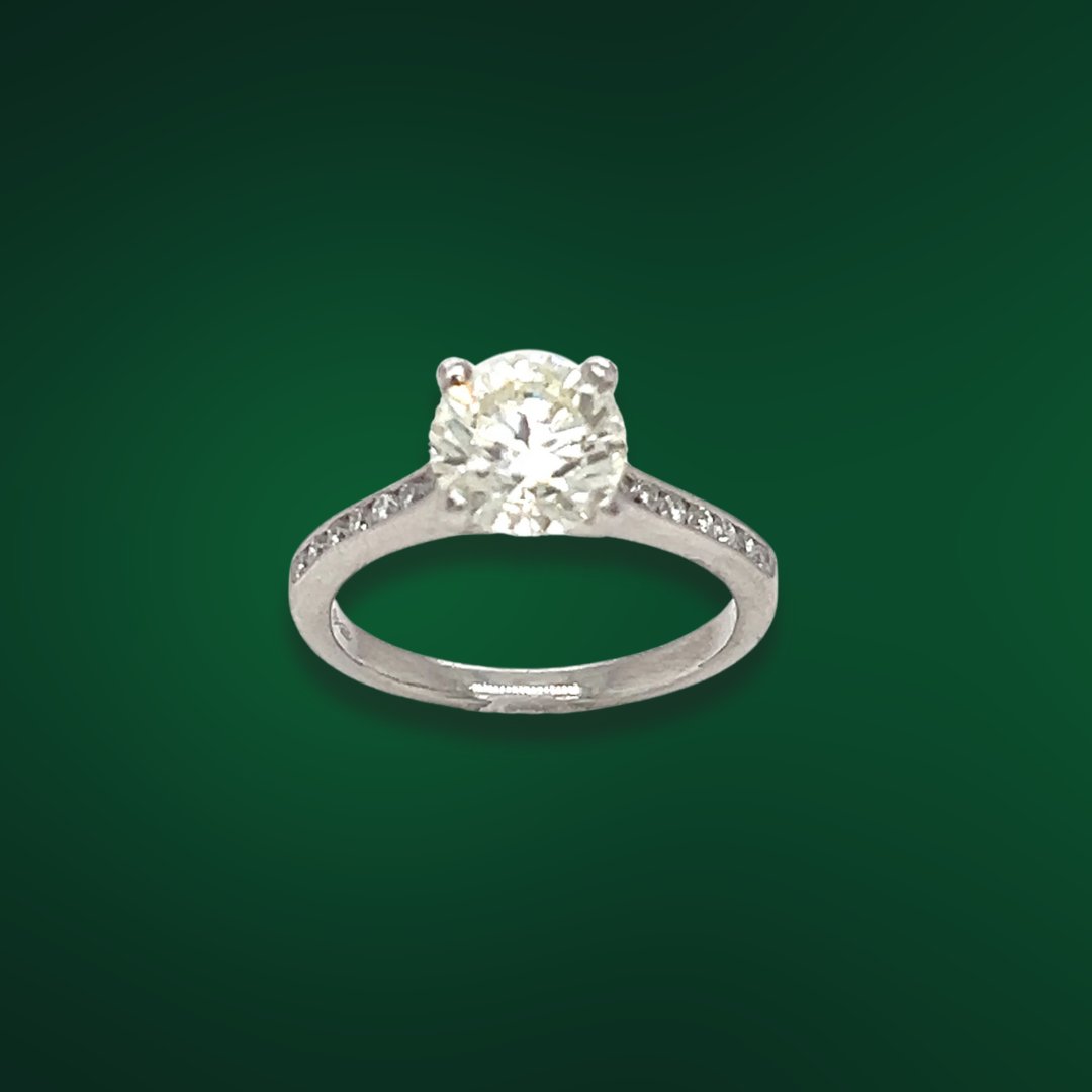 Diamonds at Stephen Henderson the Jeweller