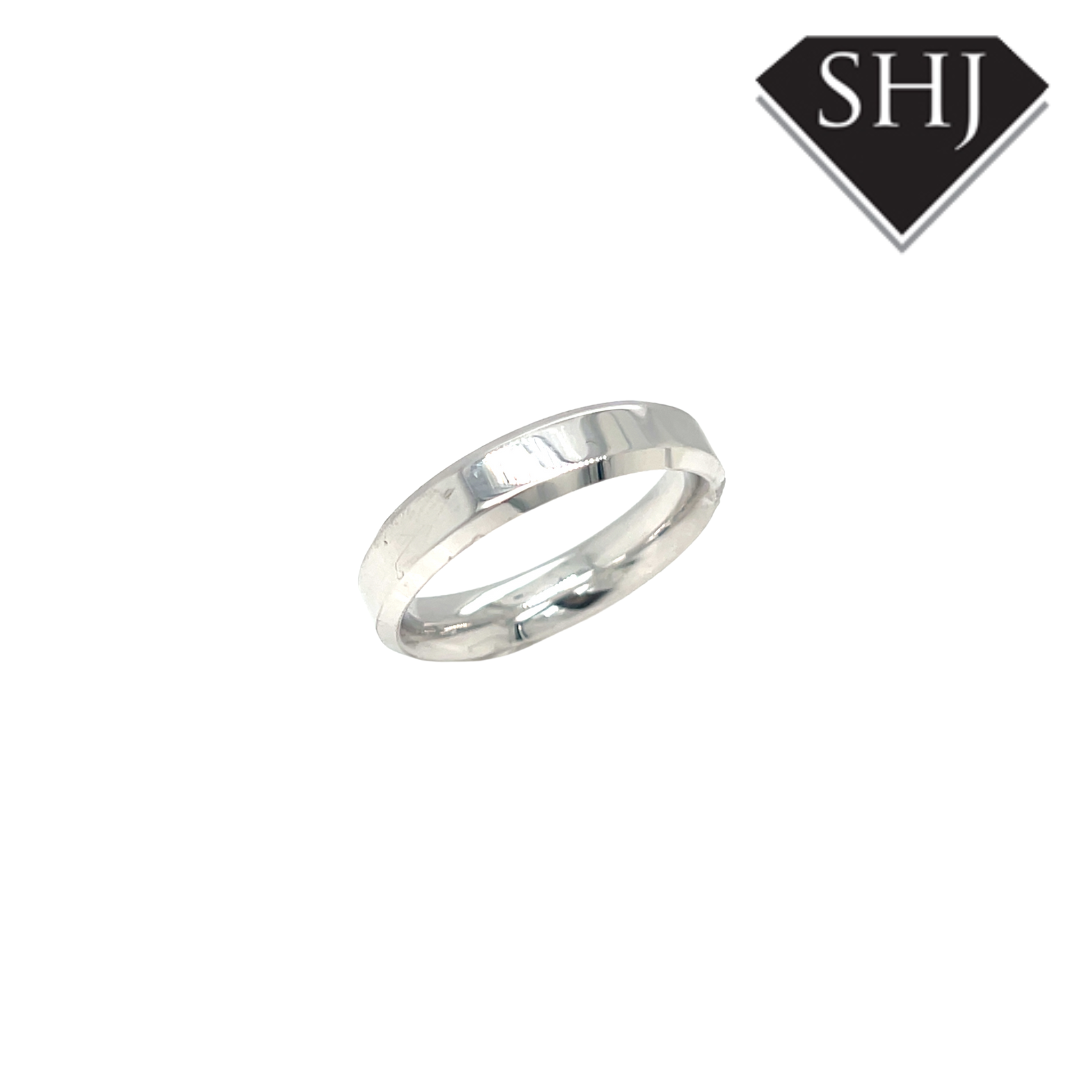 18ct White Gold 5mm Bevelled Edge Wedding Band