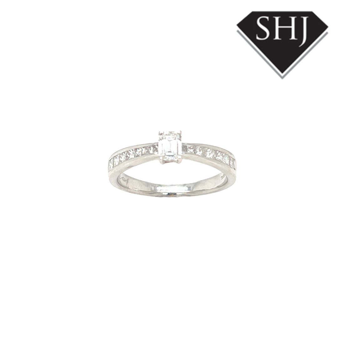 18ct White Gold 0.35ct Diamond Ring