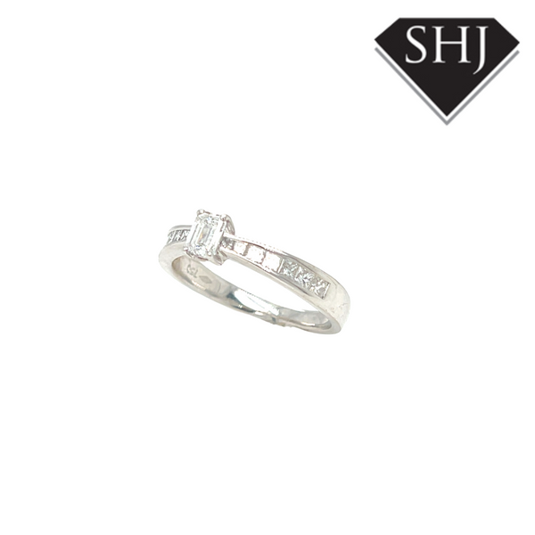 18ct White Gold 0.35ct Diamond Ring
