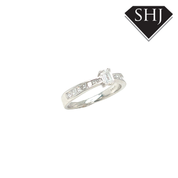 18ct White Gold 0.35ct Diamond Ring