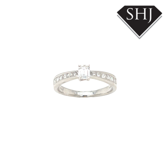 18ct White Gold 0.35ct Diamond Ring