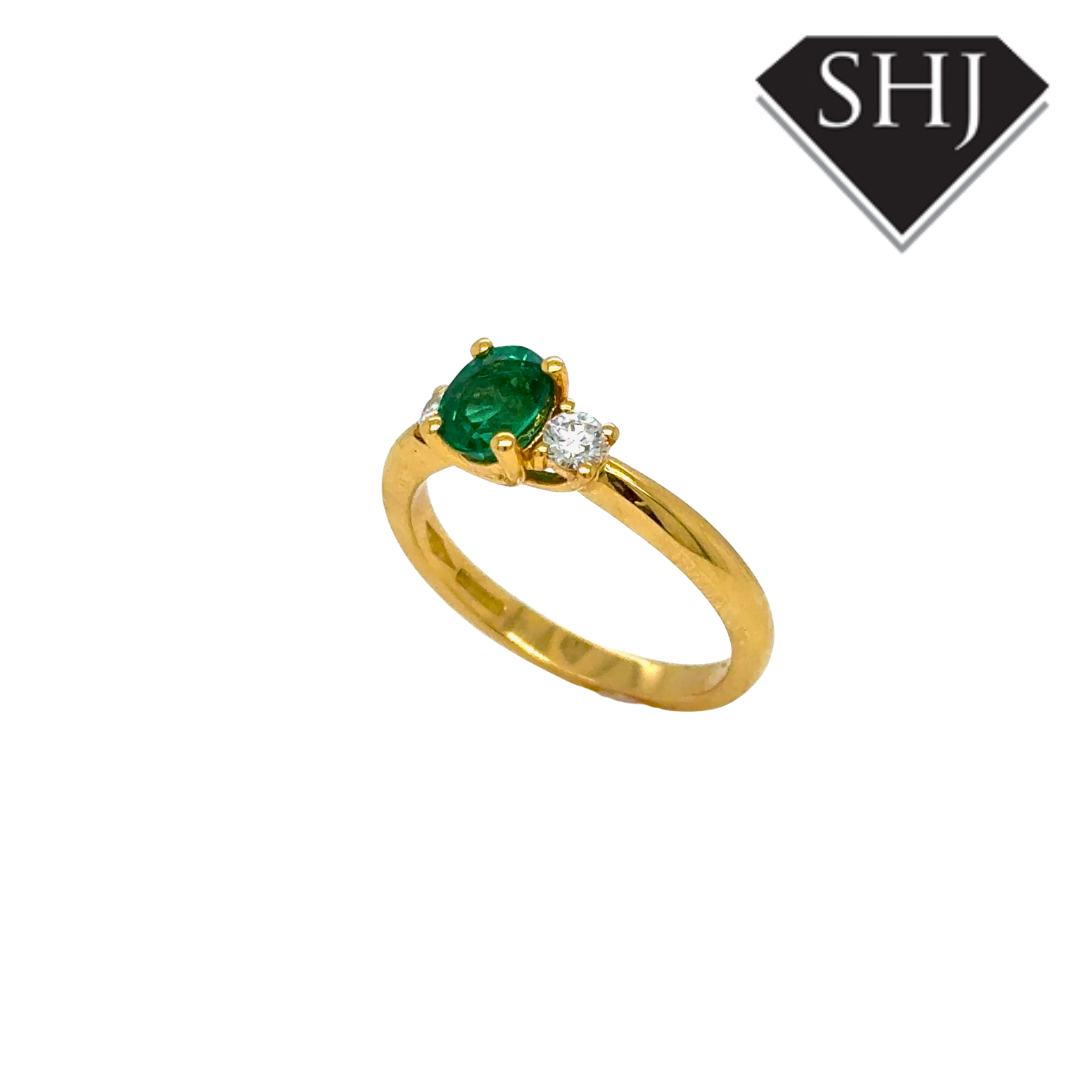 18ct Yellow Gold 3 Stone Emerald and Diamond Ring