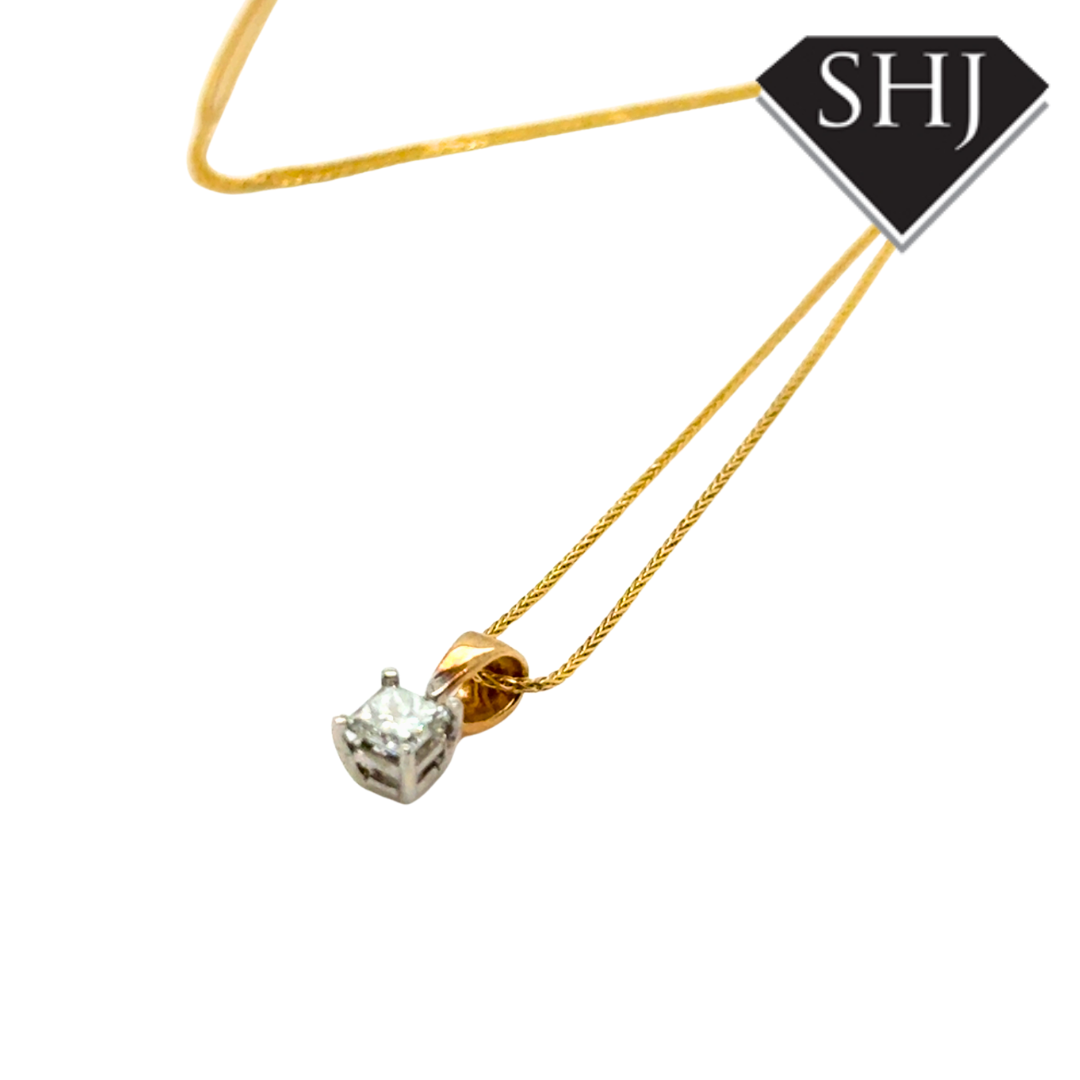 18ct Yellow & White Gold Princess Cut 0.25ct Diamond Pendant