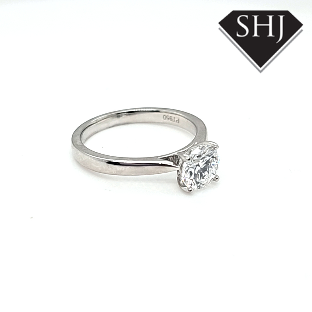 Lab Created White Gold Diamond Round 1.01ct EVS