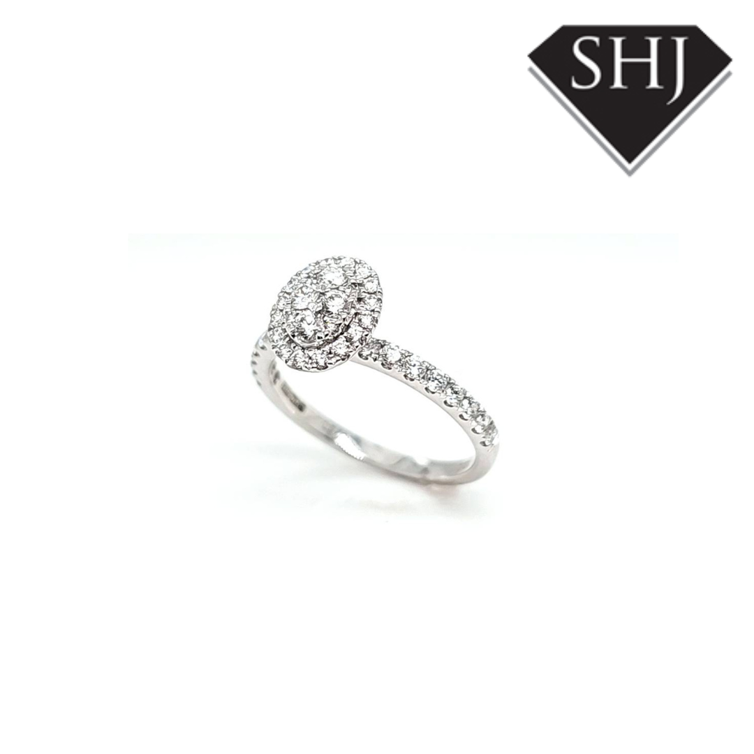 18ct White Gold Diamond Cluster Ring