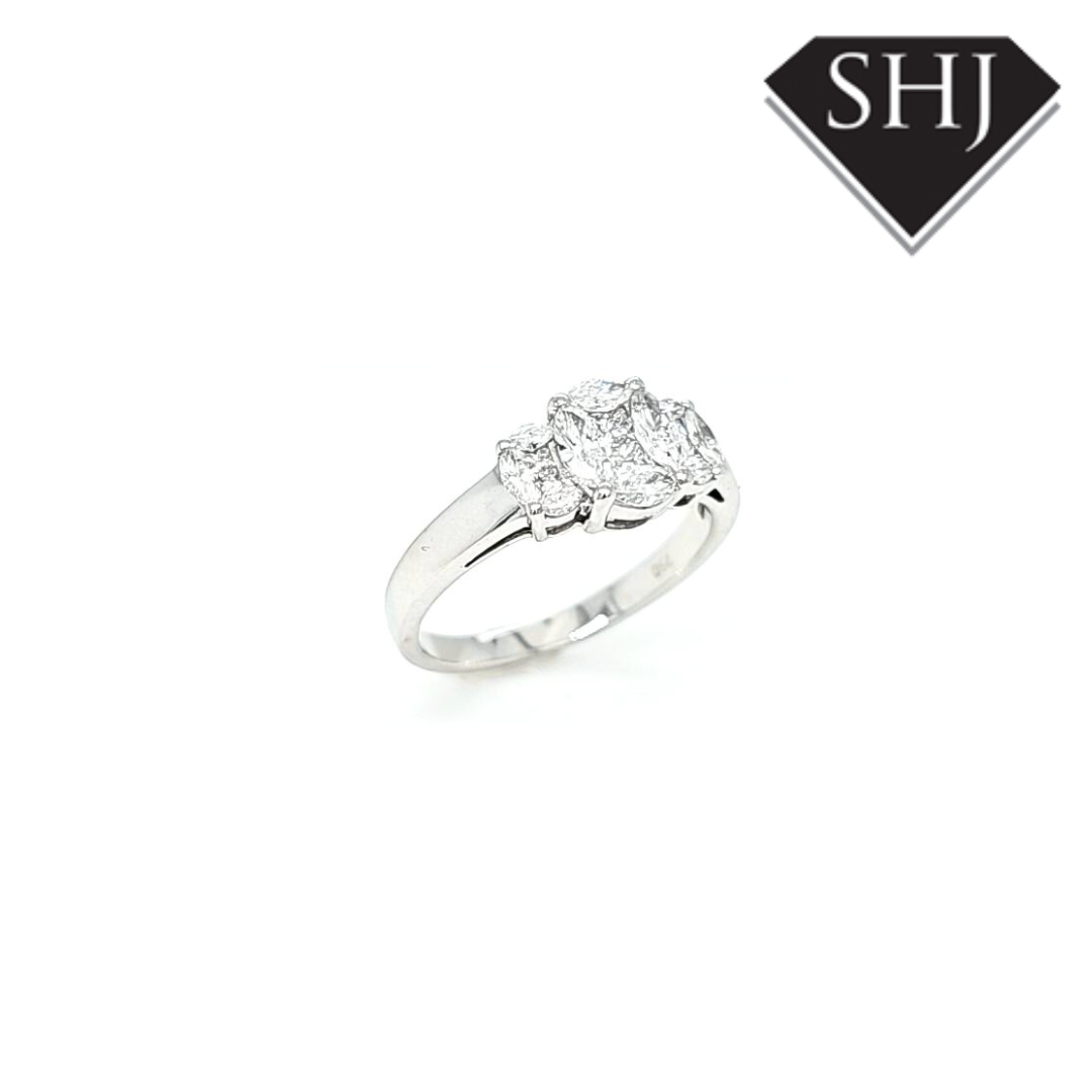 18ct White Gold Diamond Cluster Ring