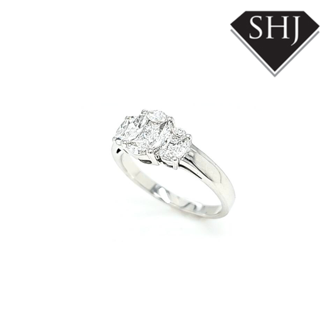 18ct White Gold Diamond Cluster Ring