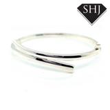 Silver Plain Bangle with Crossover