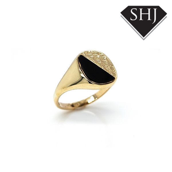 9ct Yellow Gold Signet Ring with Onyx