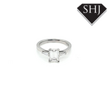 Platinum Diamond Single Stone Diamond Shoulder Ring