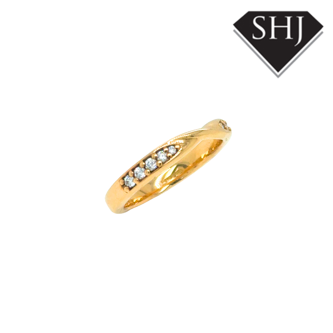 18ct Yellow Gold Ribbon & Twist Diamond Ring