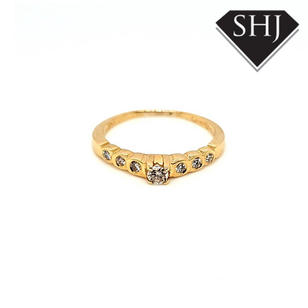 18ct Yellow Gold Diamond Set Ring 'M'