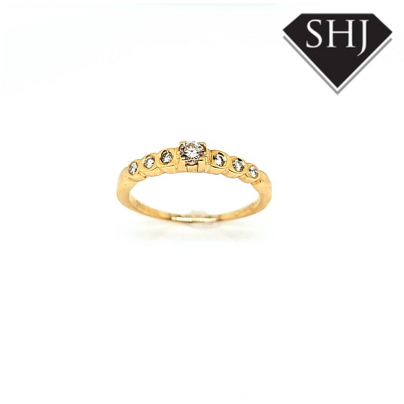 18ct Yellow Gold Diamond Set Ring 'M'