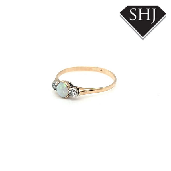 9ct Yellow Gold Opal and Diamond 3 Stone Ring 'Q'