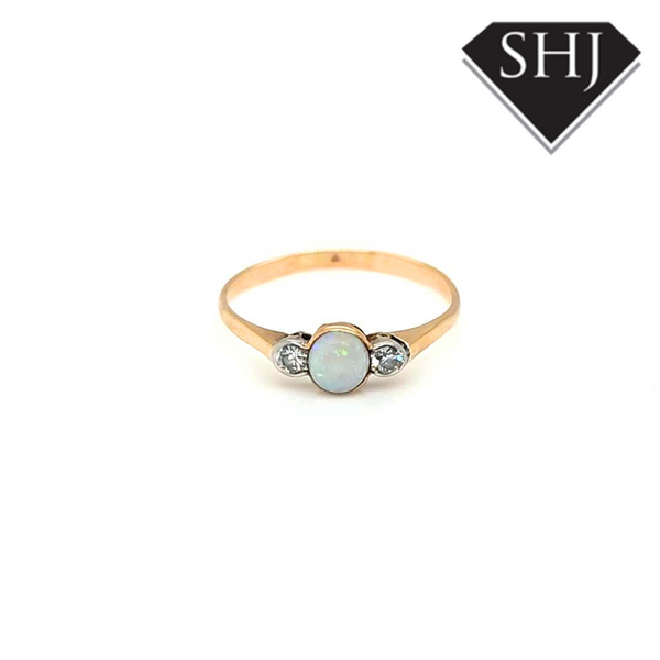 9ct Yellow Gold Opal and Diamond 3 Stone Ring 'Q'