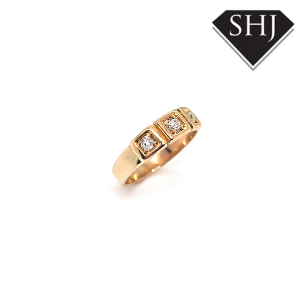 9ct Yellow Gold 3 Stone Diamond Ring