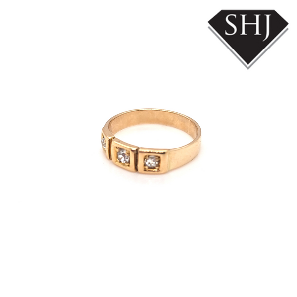 9ct Yellow Gold 3 Stone Diamond Ring