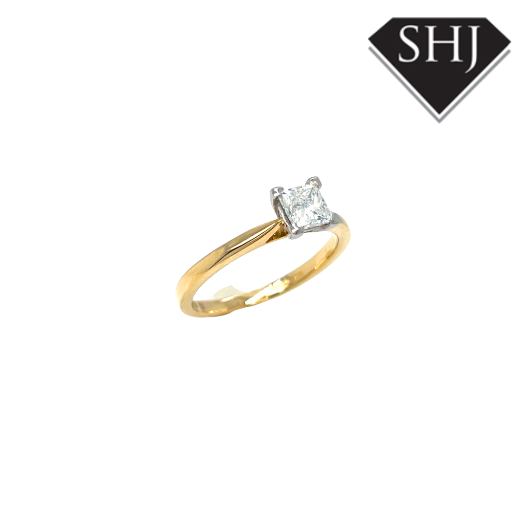 18ct Yellow Gold 0.55ct Princess Cut F VS2  Diamond Ring