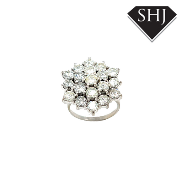 18ct White Gold 4.55ct Diamond Cluster Ring