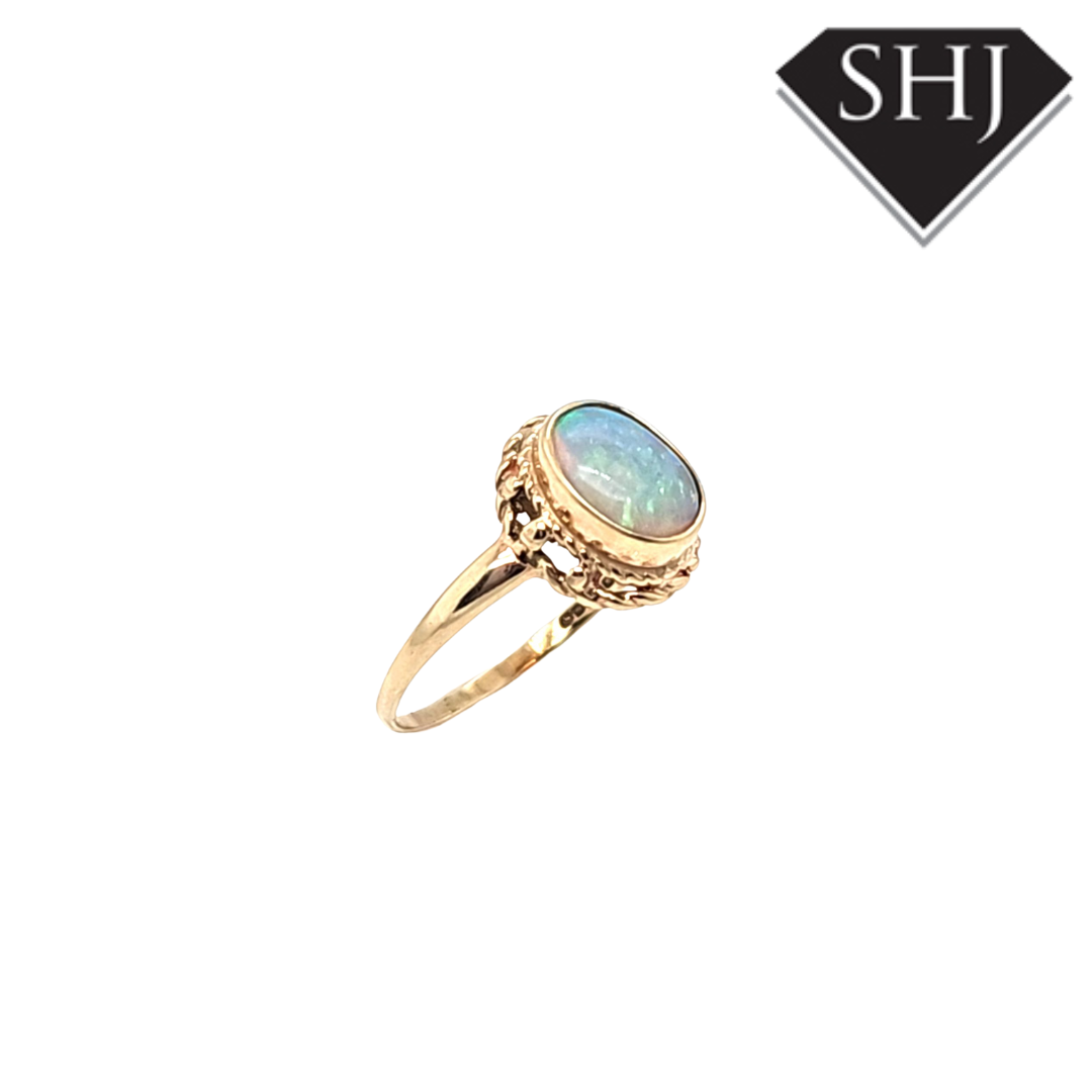 9ct Yellow Gold Opal Ring
