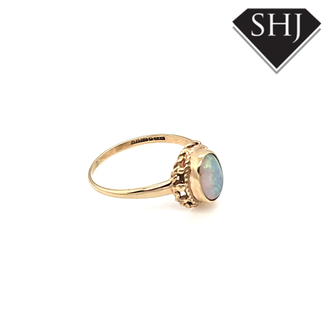 9ct Yellow Gold Opal Ring
