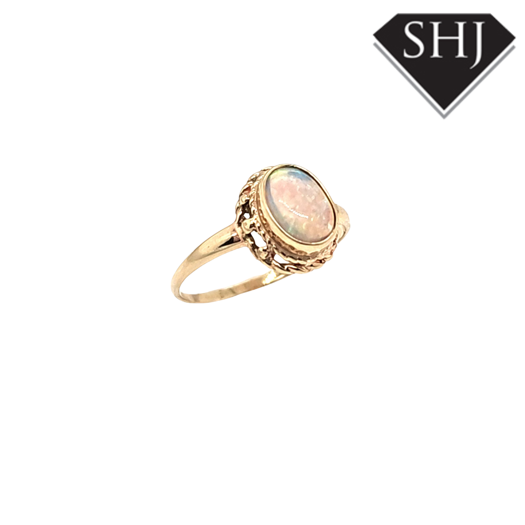 9ct Yellow Gold Opal Ring