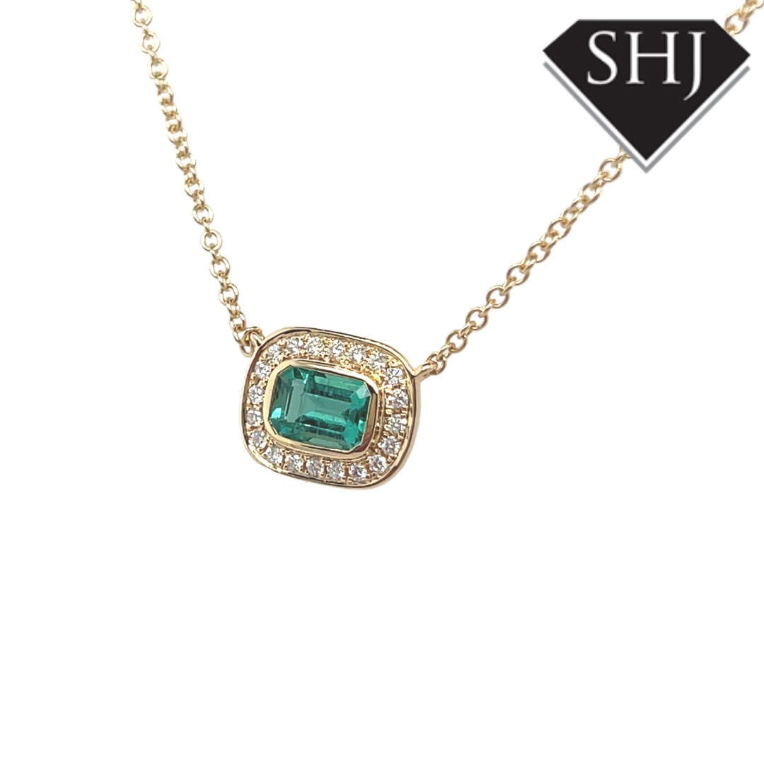18ct Yellow Gold Emerald and Diamond Pendant