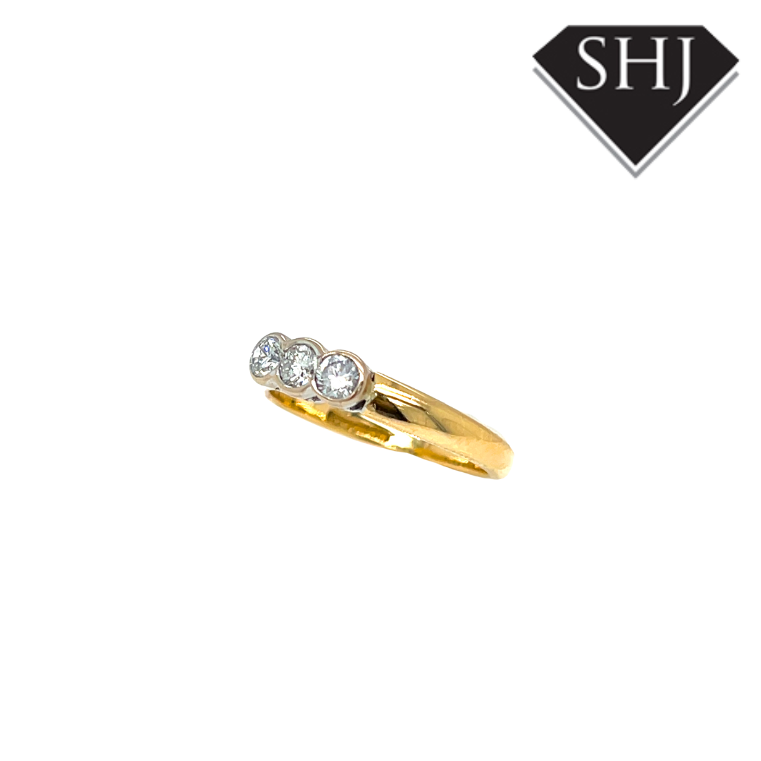 18ct Yellow Gold Diamond 3 Stone Ring 18ct
