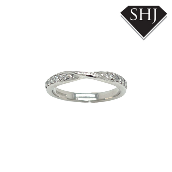 Ribbon and Twist Platinum Diamond Wedding Band