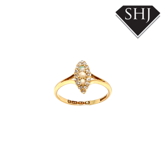18ct Yellow Gold Opal and Diamond Ring