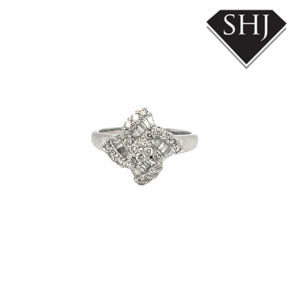 18ct White Gold 0.50ct Diamond Cluster Ring