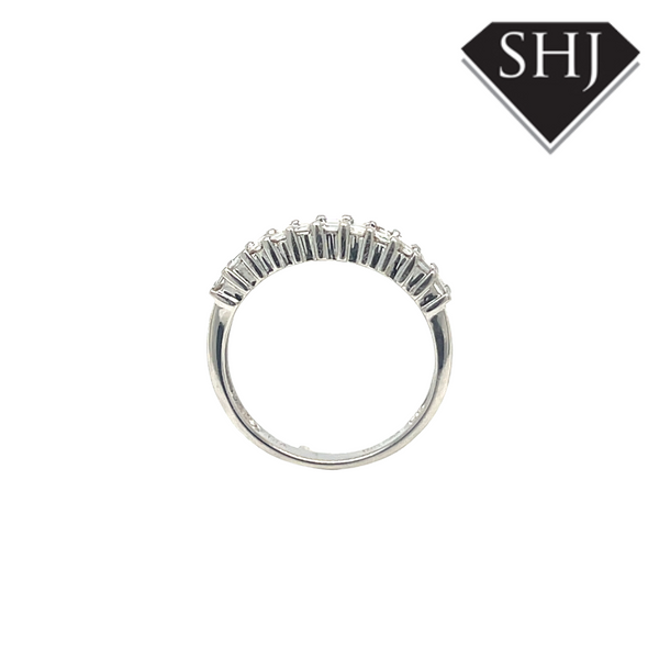 18ct White Gold Baguette Diamond Ring
