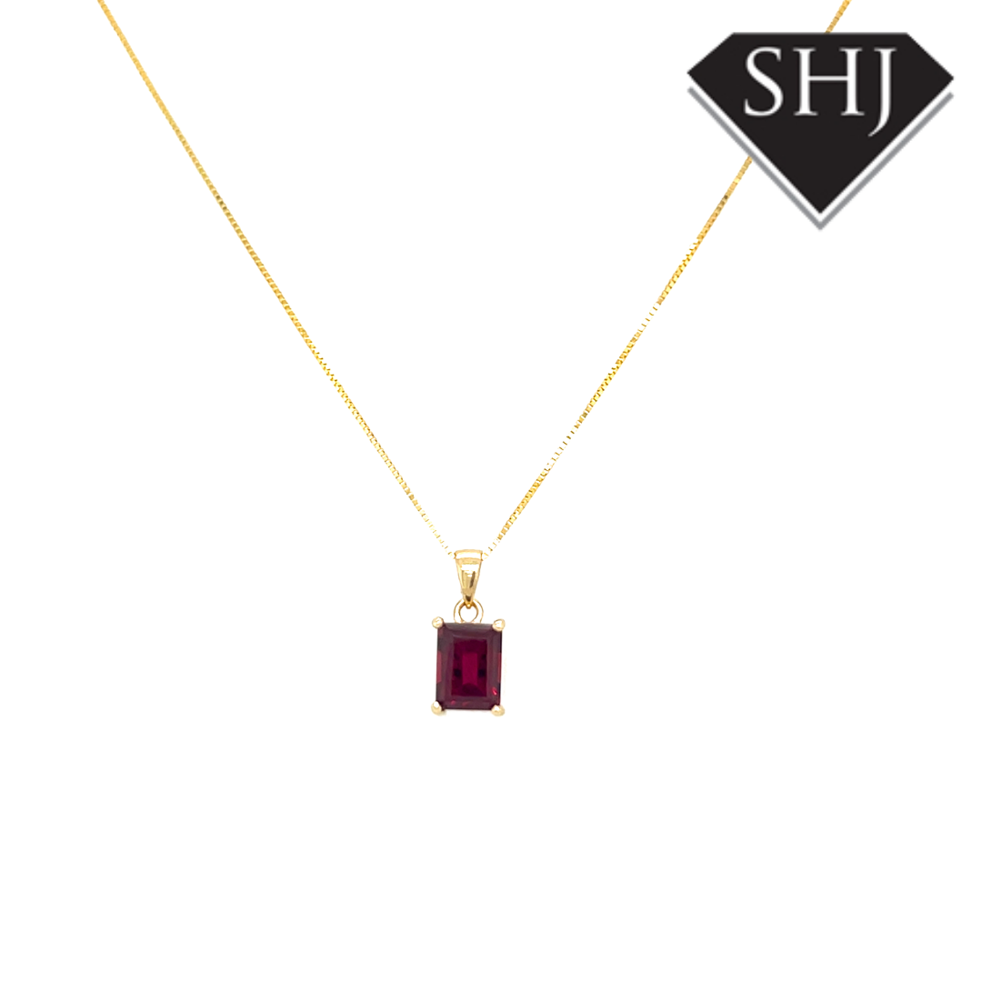 9ct Yellow Gold Garnet Pendant