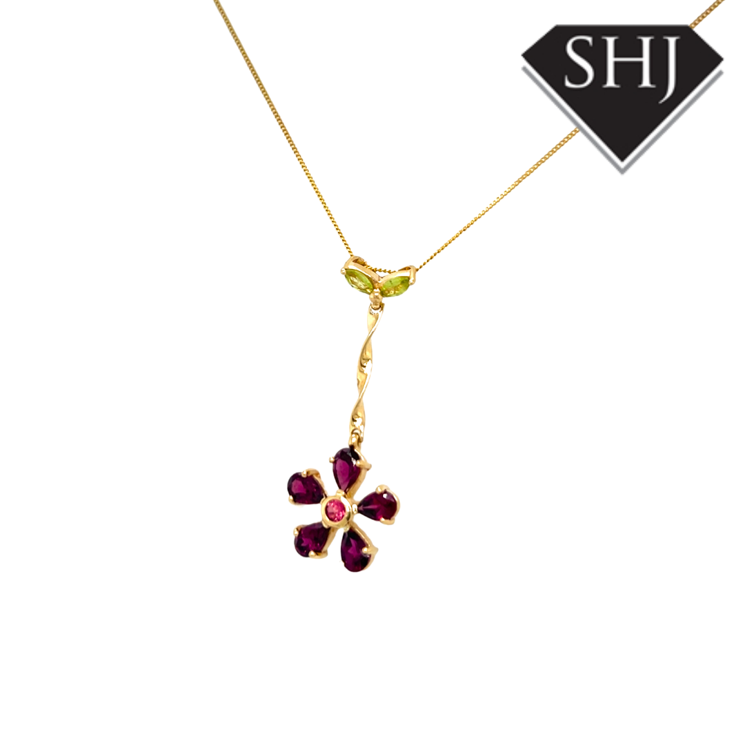 9ct Yellow Gold Garnet and Peridot Pendant and Chain