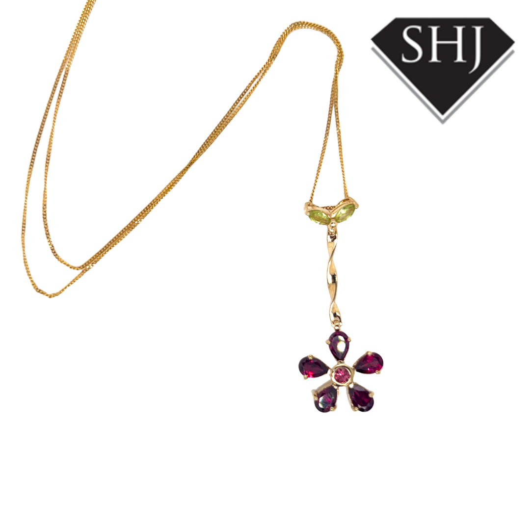 9ct Yellow Gold Garnet and Peridot Pendant and Chain