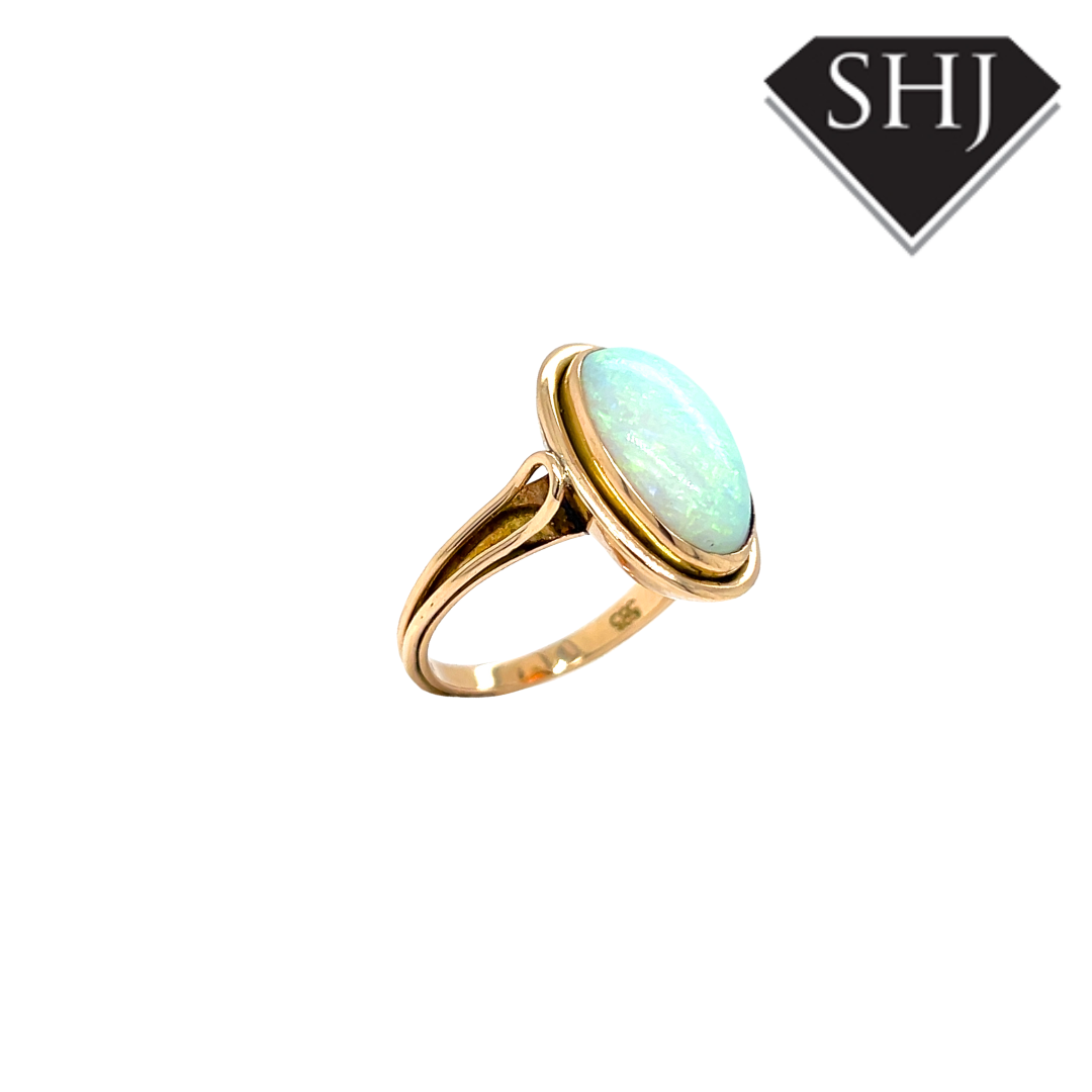 14ct Yellow Gold Opal Ring