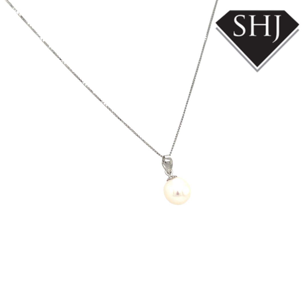 Silver Pearl Necklace