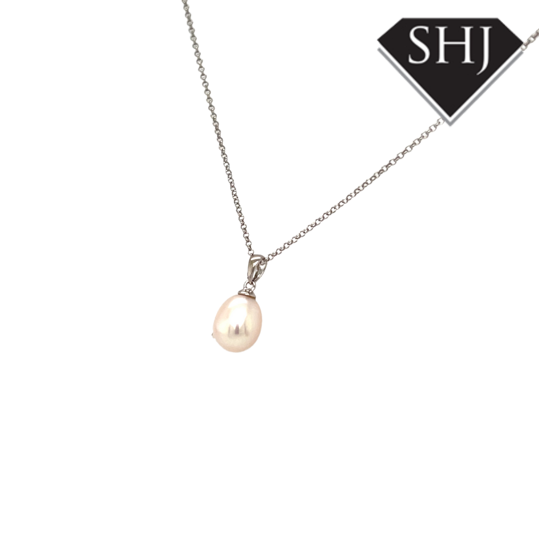 Silver Oval Pearl Necklace